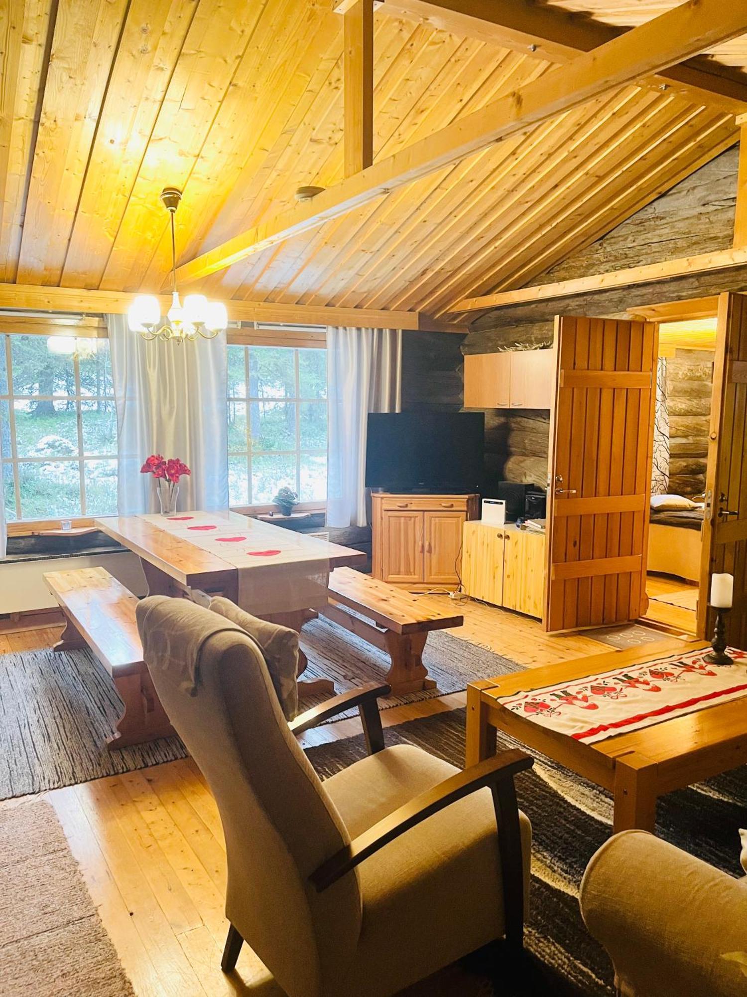Villa Karhunkehto ลูออสโต ภายนอก รูปภาพ